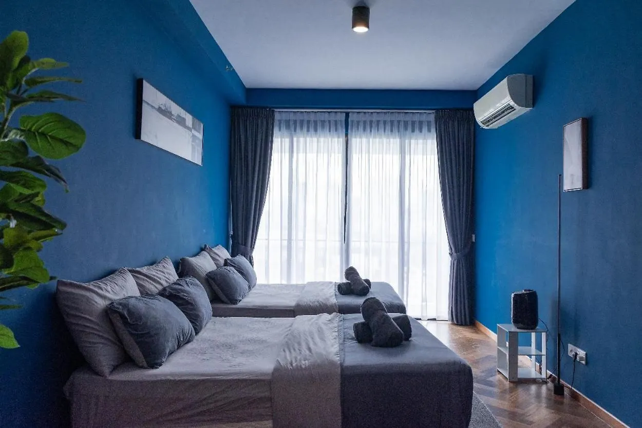 Deluxe Seaview Suite Twin Bed By The Only Bnb Tanjung Tokong 0*,  Malásia